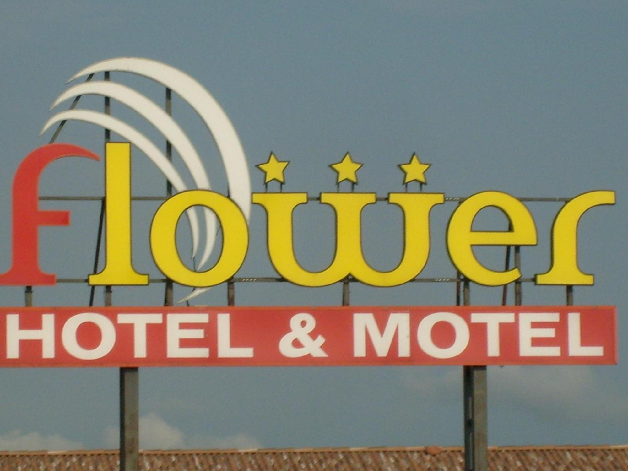 Hotel Motel Flower Novi Ligure Zewnętrze zdjęcie