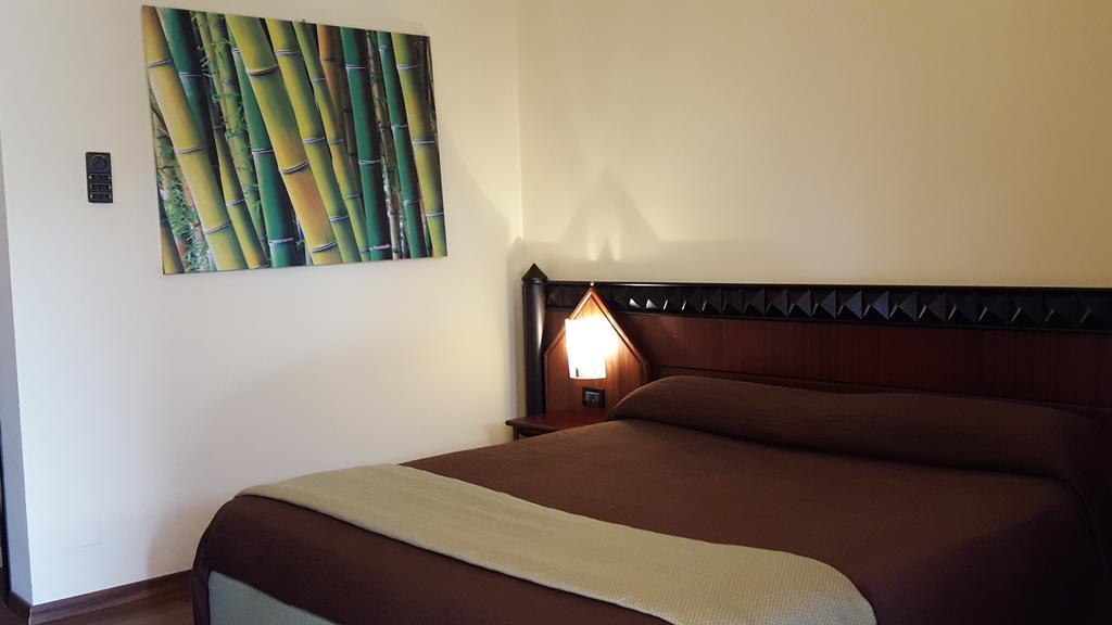Hotel Motel Flower Novi Ligure Zewnętrze zdjęcie