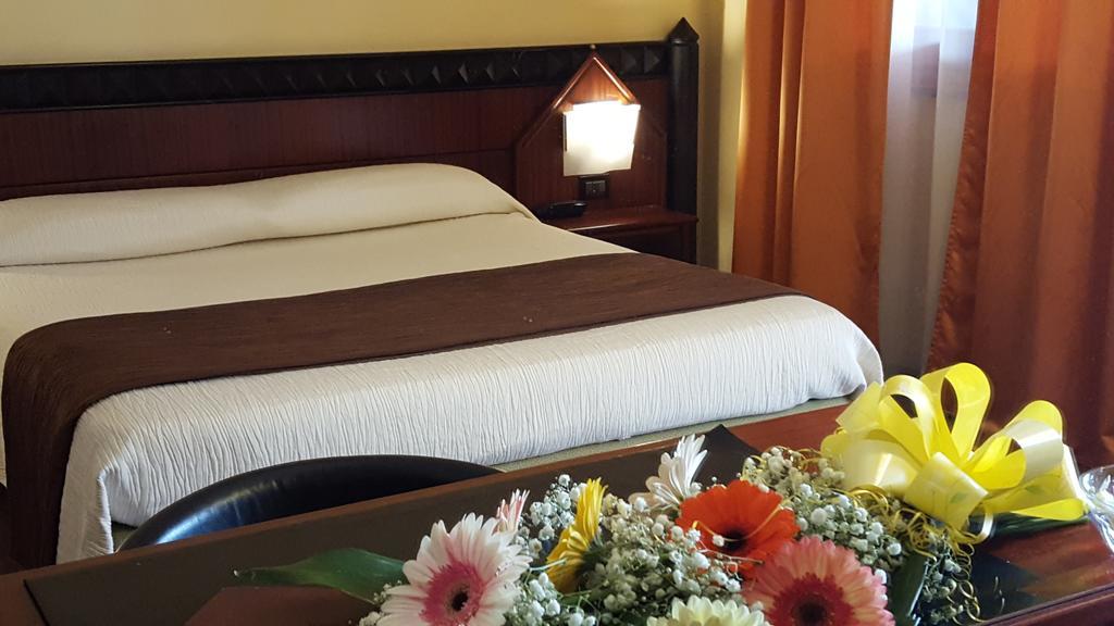 Hotel Motel Flower Novi Ligure Zewnętrze zdjęcie