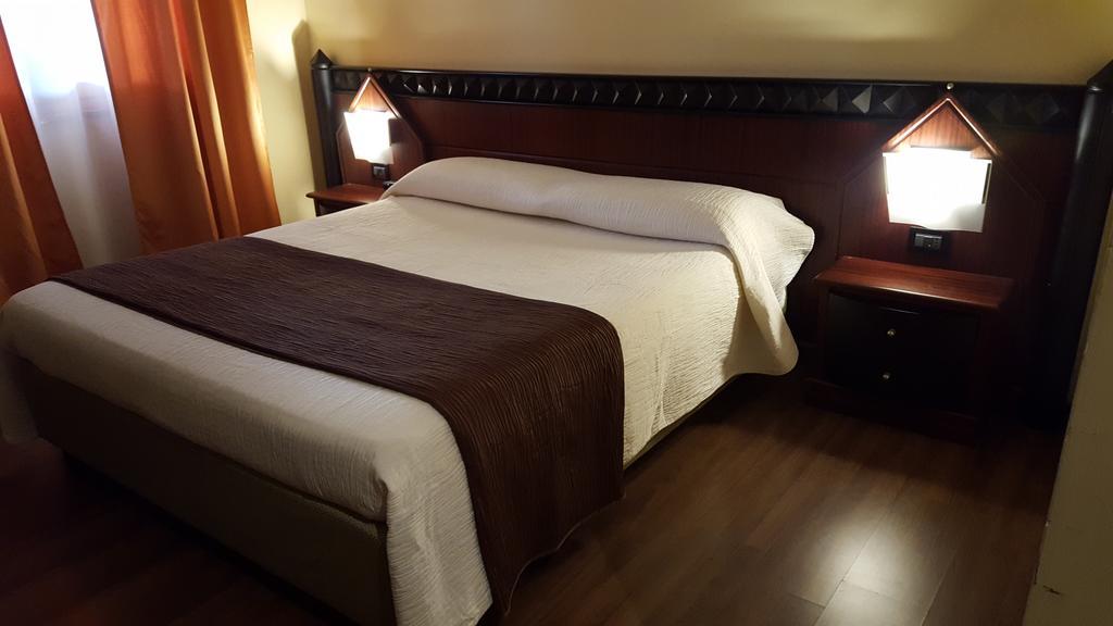 Hotel Motel Flower Novi Ligure Zewnętrze zdjęcie