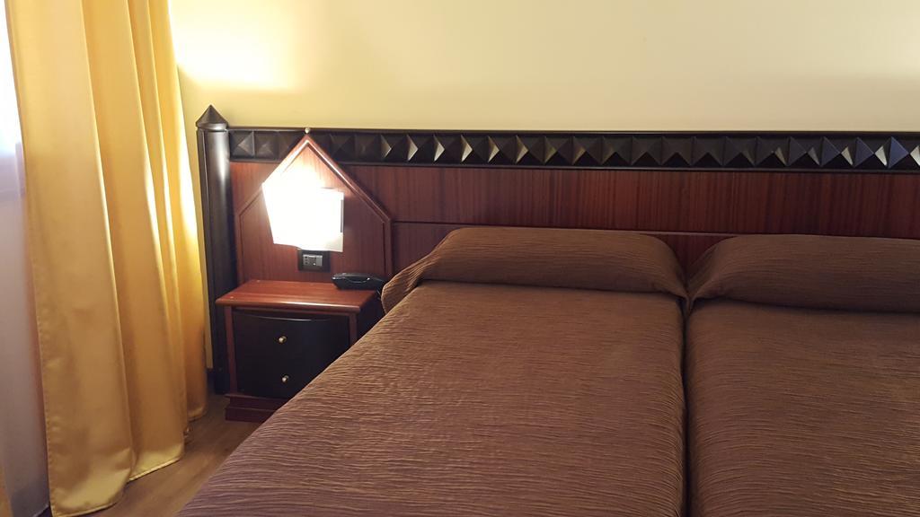 Hotel Motel Flower Novi Ligure Zewnętrze zdjęcie